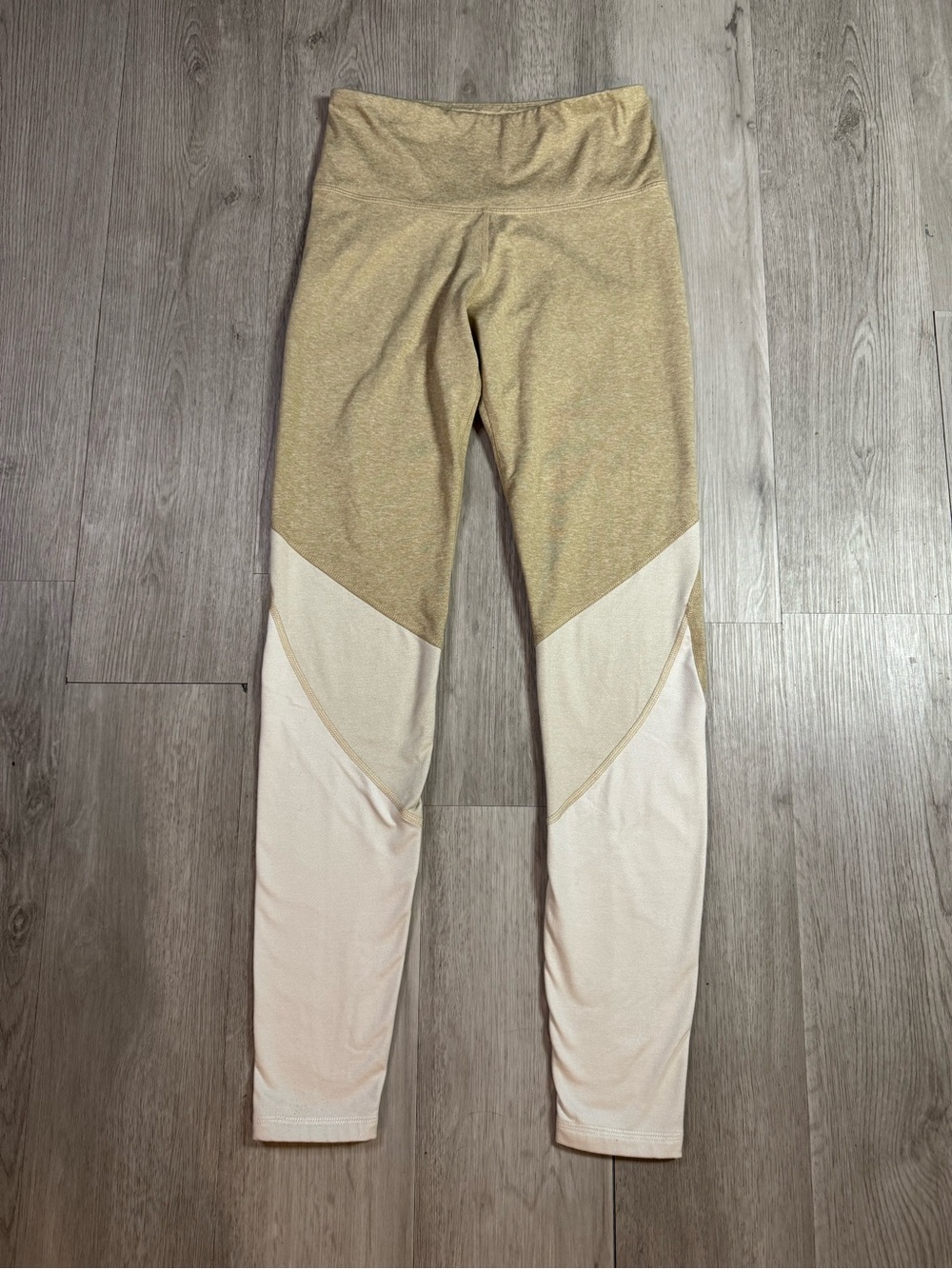 Old Navy Women’s Cozecore Beige Tan Color Block Athletic Leggings Small